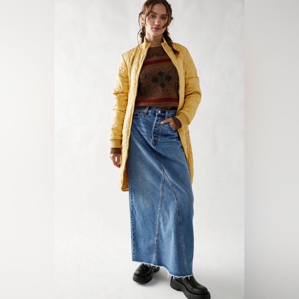 Levi’s Iconic Long Denim Skirt size 29